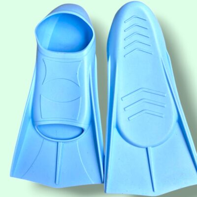 Chân vịt bơi xanh dương nhạt